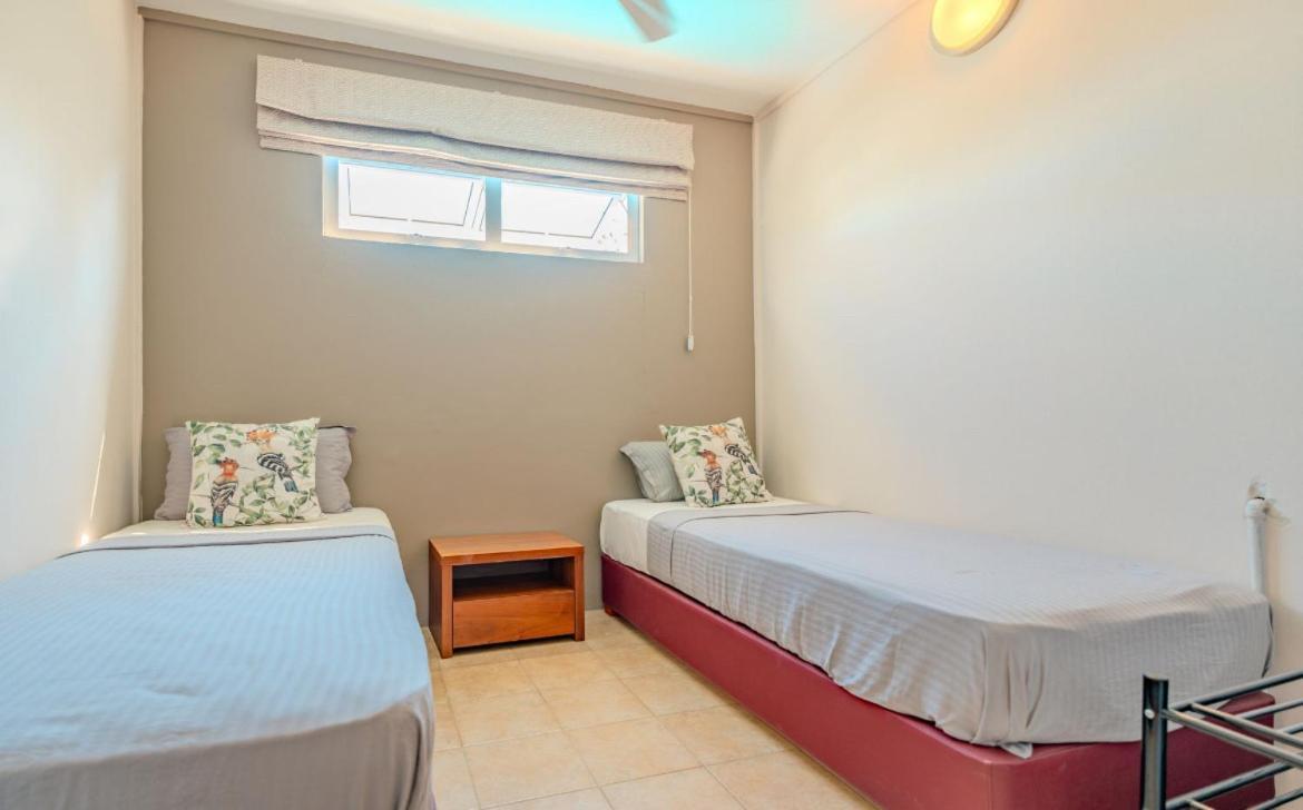 Pereybere Beach Paradise 4 Bedroom Apt Exterior photo